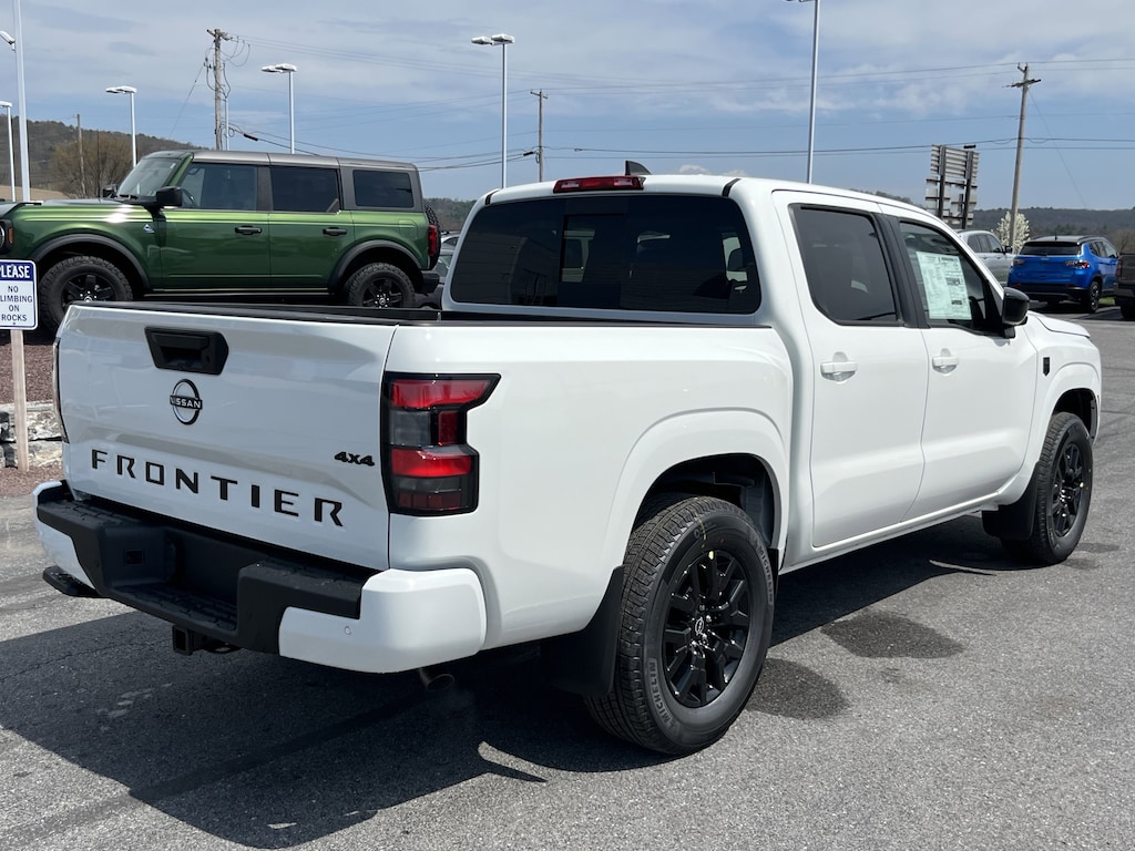 New 2026 Nissan Frontier SV Truck Crew Cab