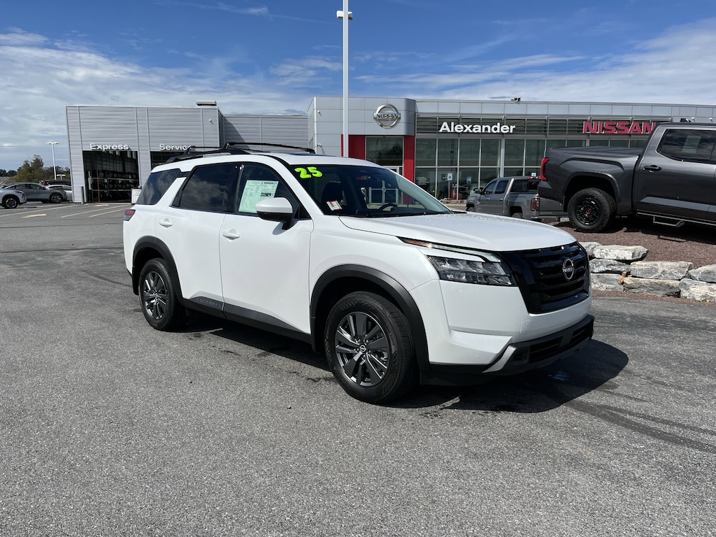 New 2025 Nissan Pathfinder SV SUV
