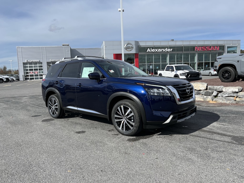 New 2025 Nissan Pathfinder Platinum SUV