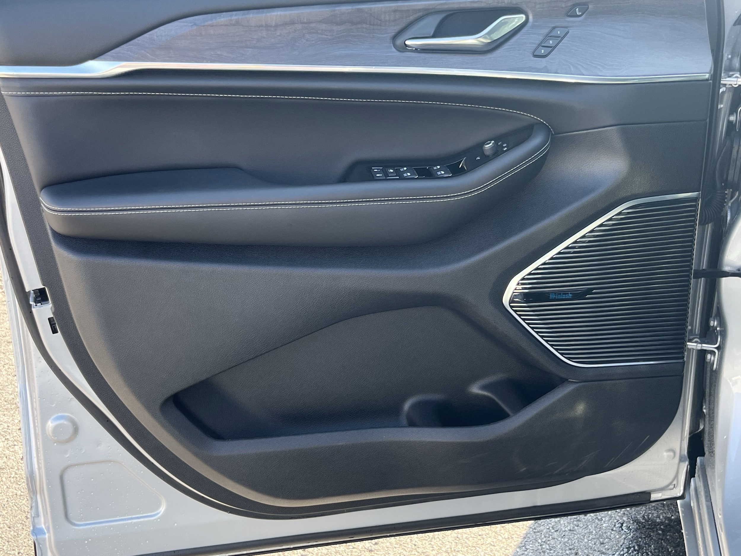 2024 Jeep Grand Cherokee Overland 4xe - Photo 15