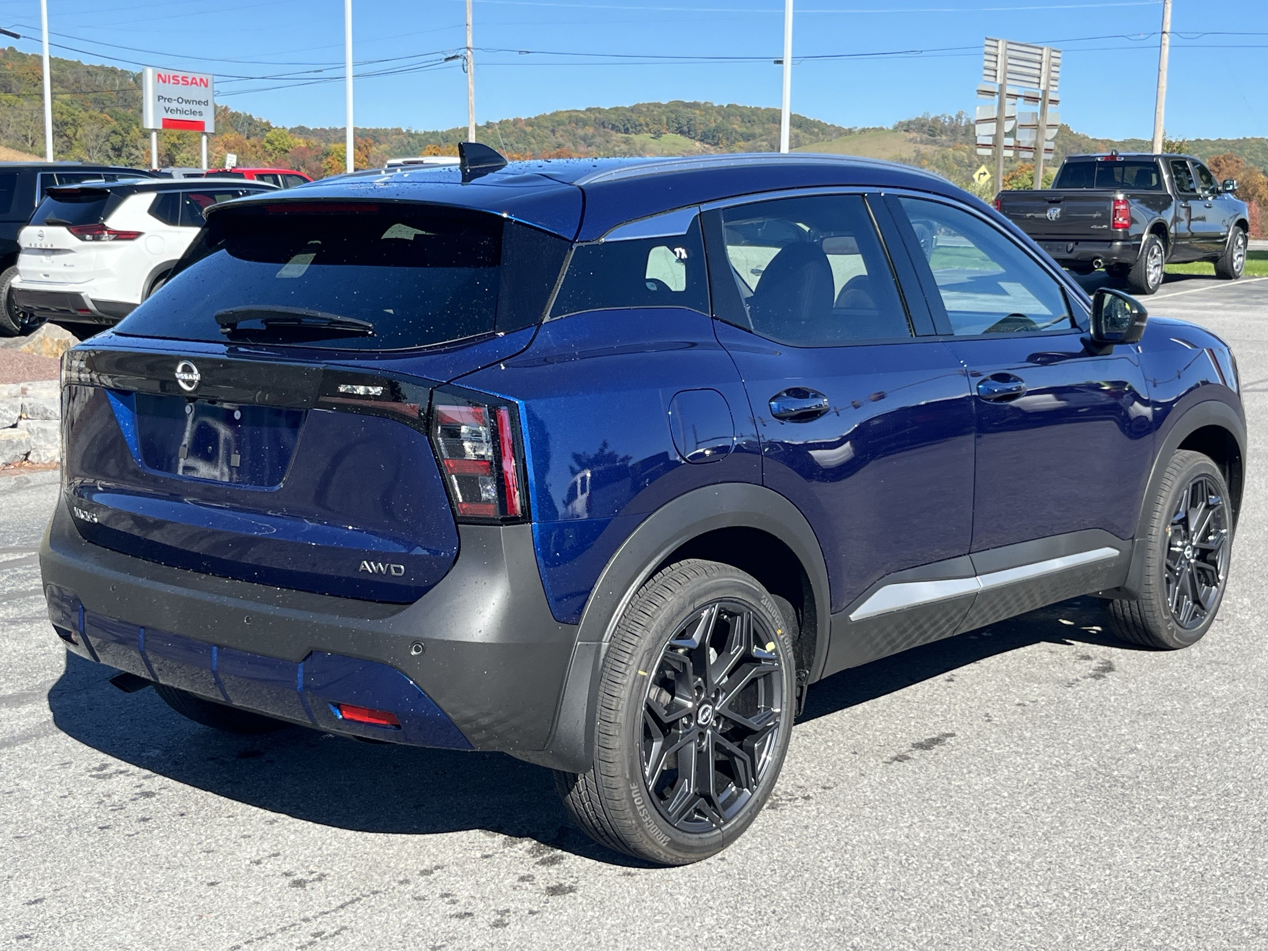 New 2027 Nissan Kicks SR SUV