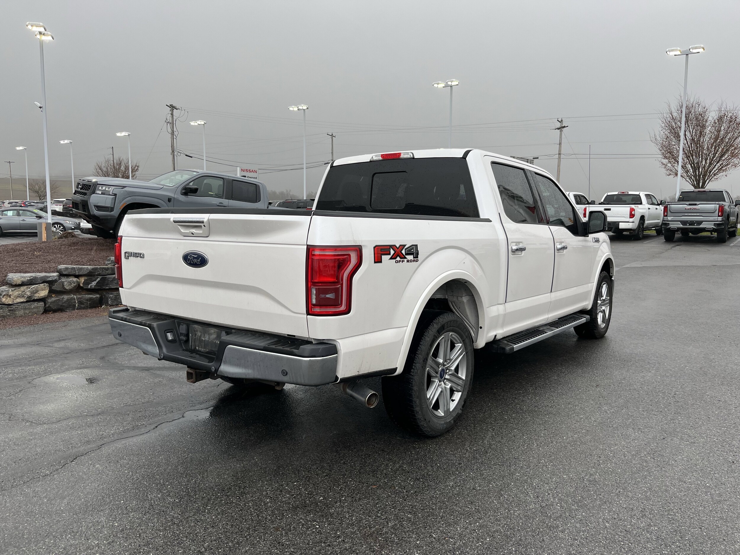 2017 Ford F-150 Lariat photo 3