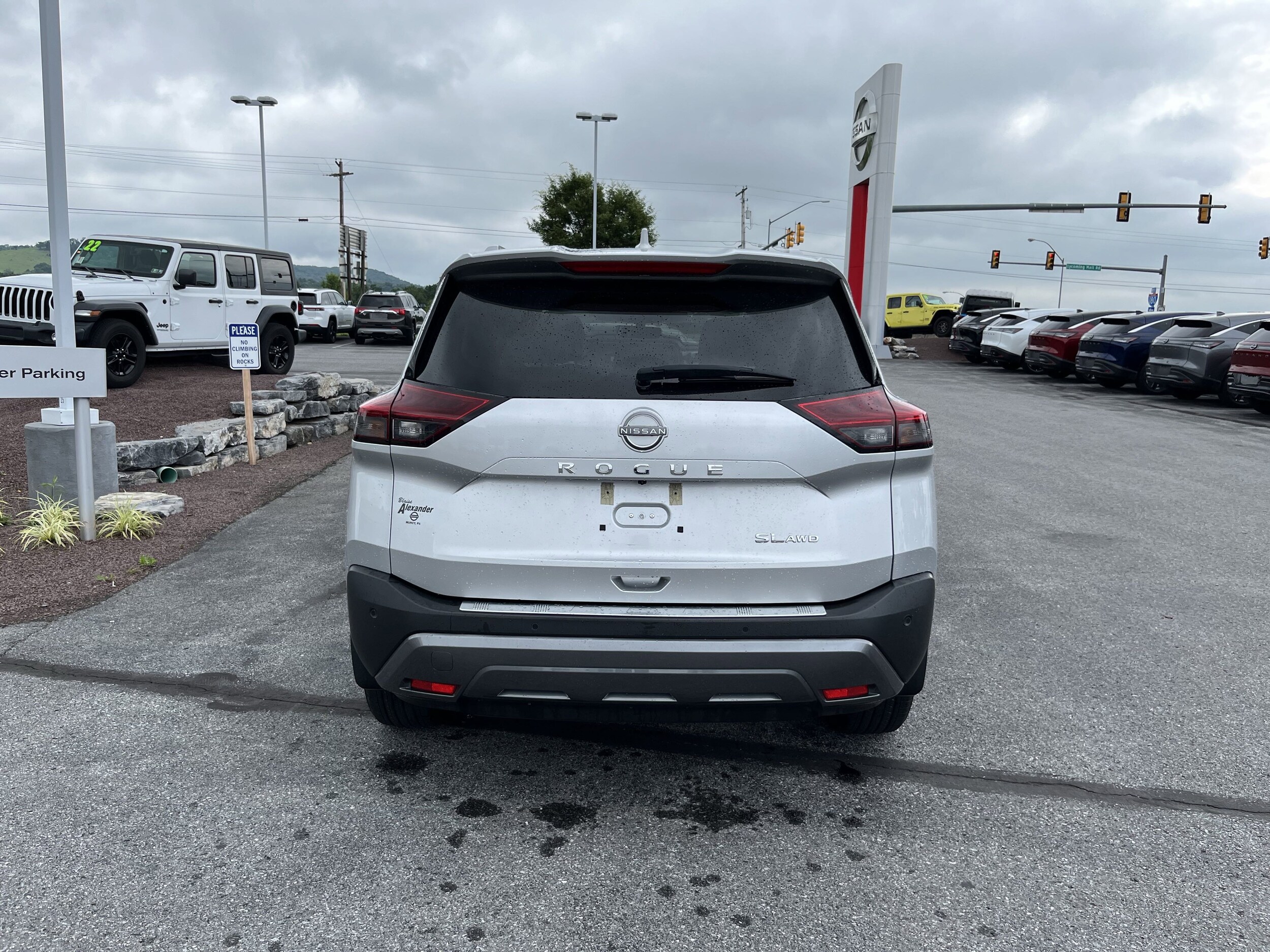 2022 Nissan Rogue AWD SL photo 3
