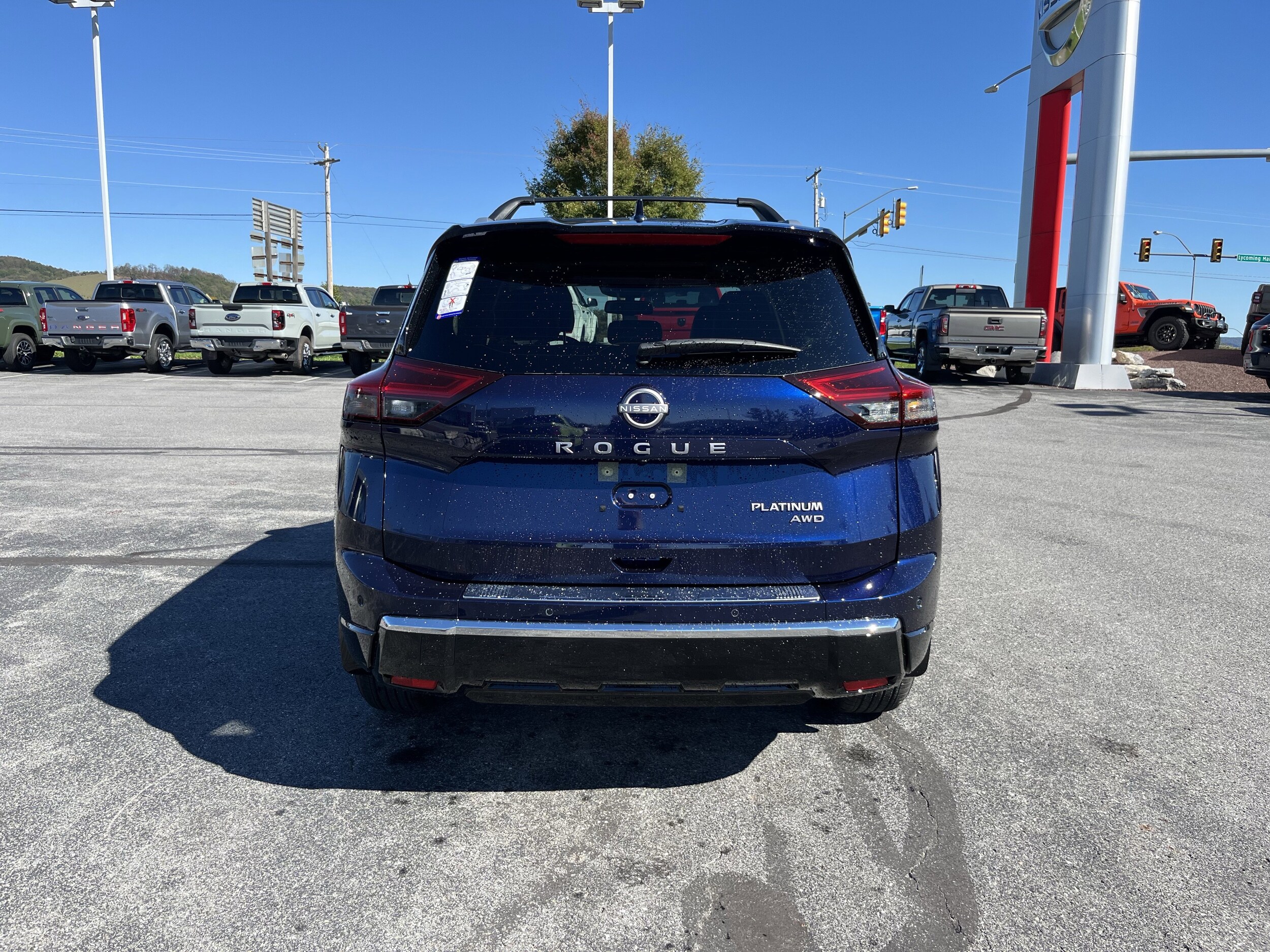 2026 Nissan Rogue Platinum photo 4
