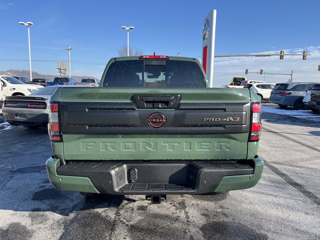 New 2026 Nissan Frontier PRO-4X w/R Package Truck Crew Cab