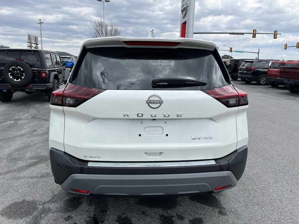 Used 2023 Nissan Rogue SV SUV