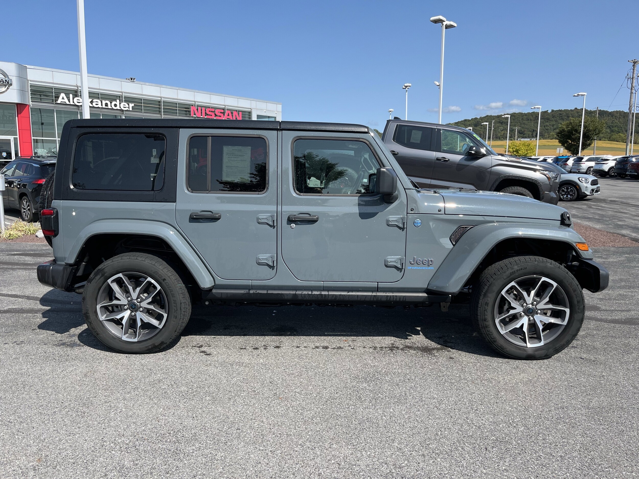 2024 Jeep Wrangler 4xe Sport S photo 2