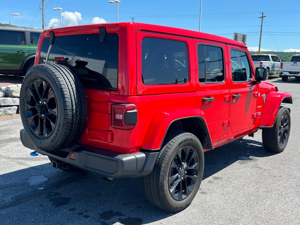 Used 2024 Jeep Wrangler 4xe Sahara SUV