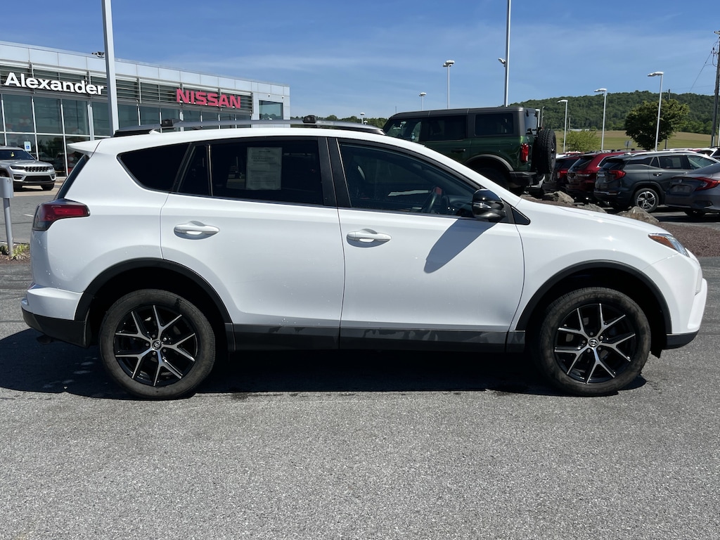 Used 2018 Toyota RAV4 SE SUV