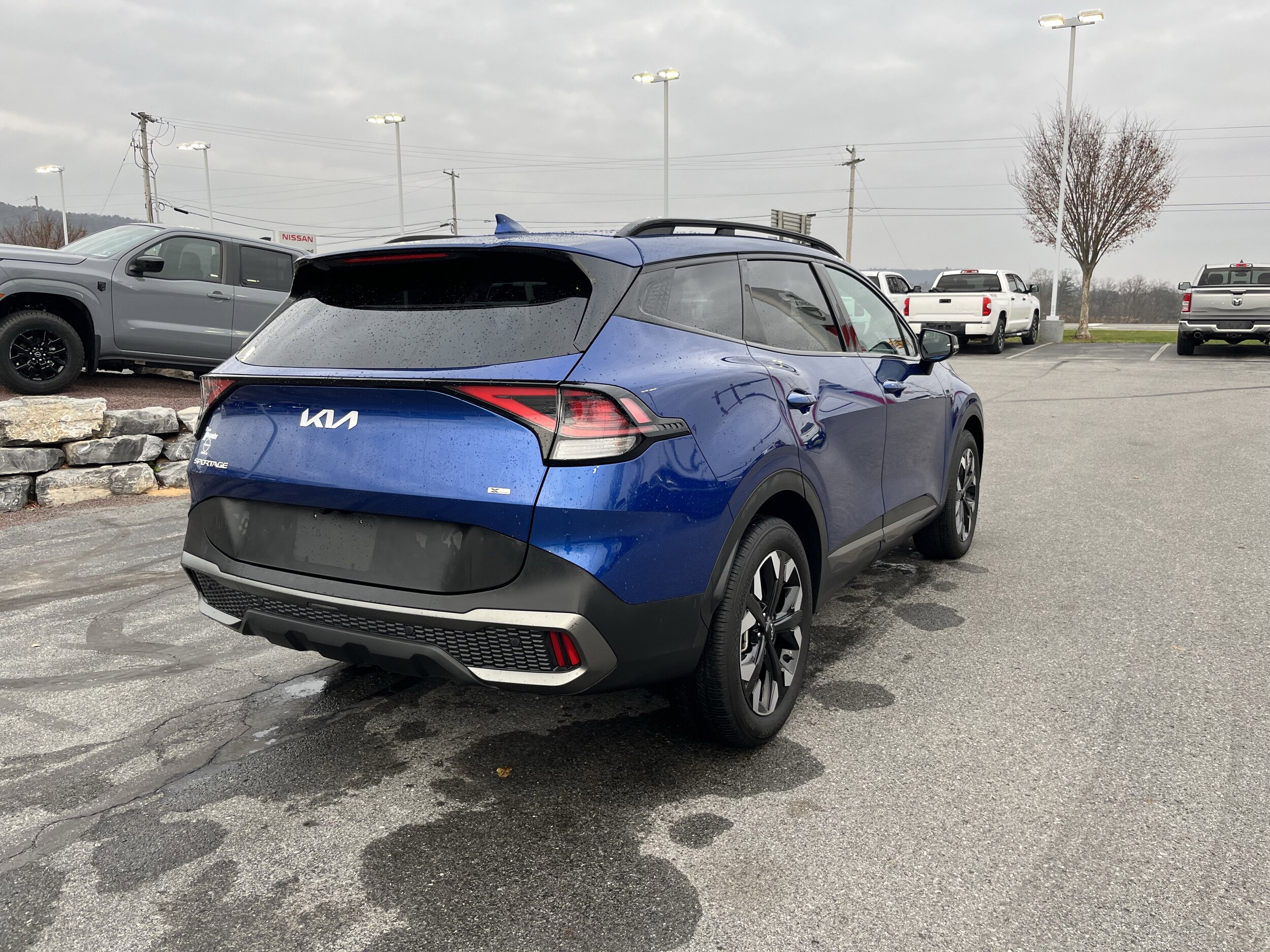 2024 Kia Sportage X-Line photo 3
