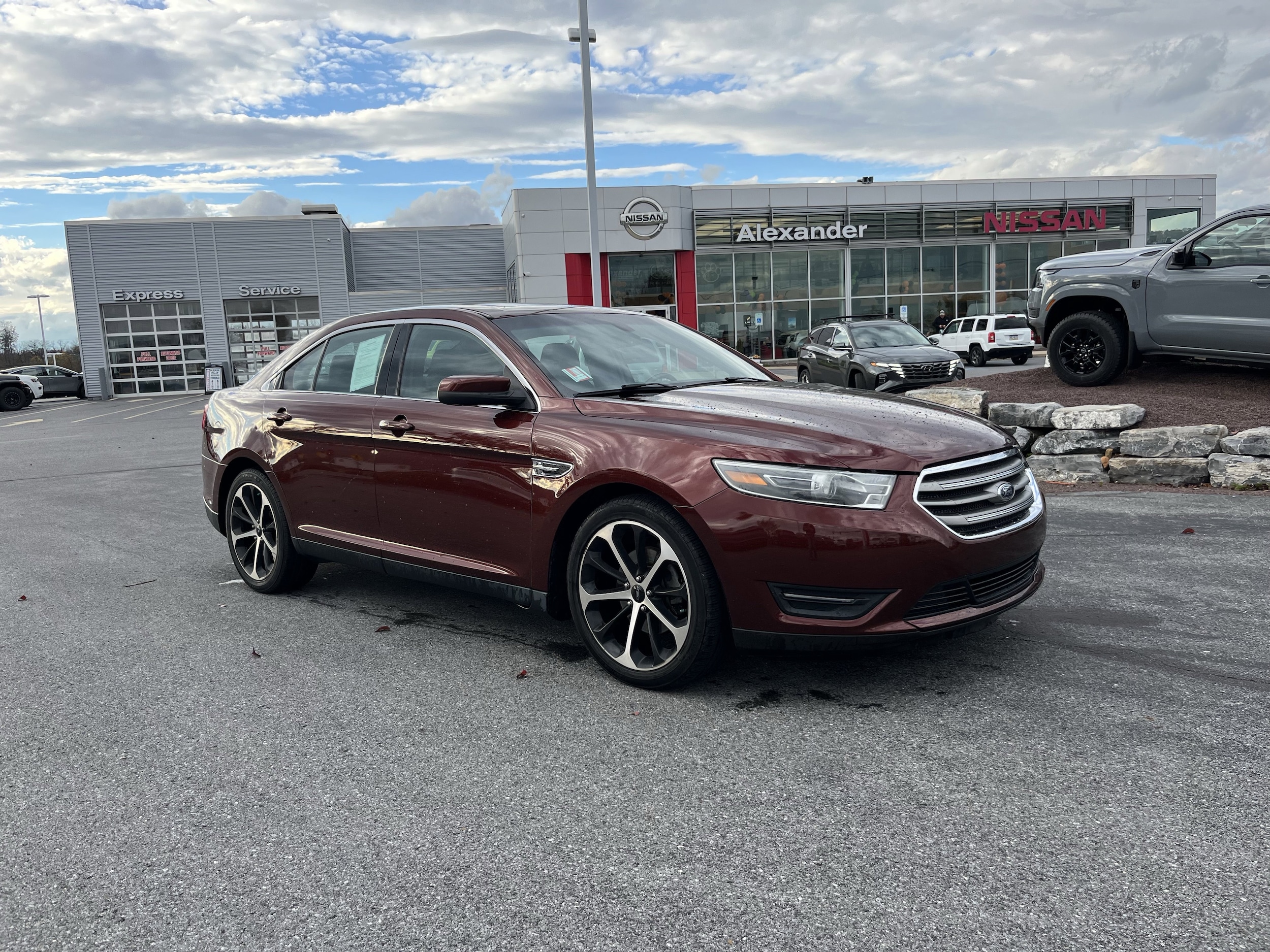 2015 Ford Taurus SEL