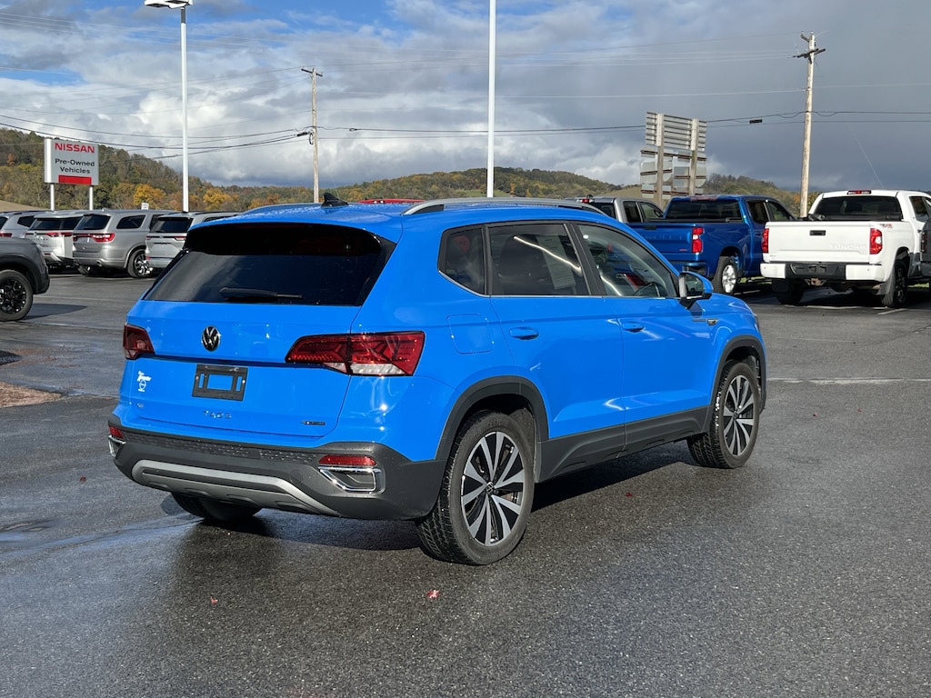 Used 2022 Volkswagen Taos 1.5T SE 4MOTION SUV