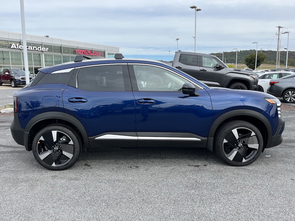 New 2026 Nissan Kicks SR SUV