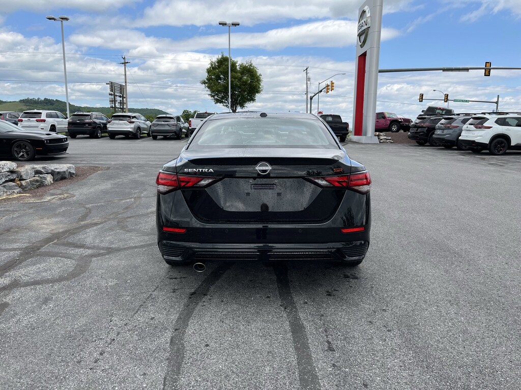 New 2025 Nissan Sentra SR Sedan