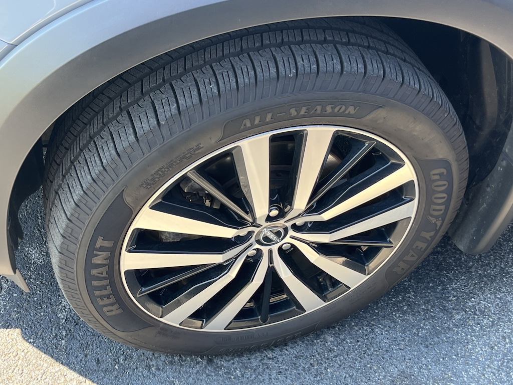 Used 2024 Nissan Pathfinder Platinum SUV