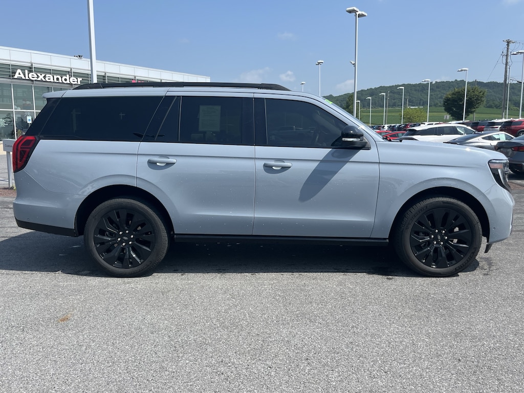Used 2025 Ford Expedition Platinum SUV