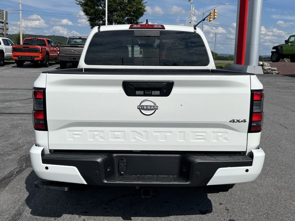 New 2026 Nissan Frontier SV Truck Crew Cab