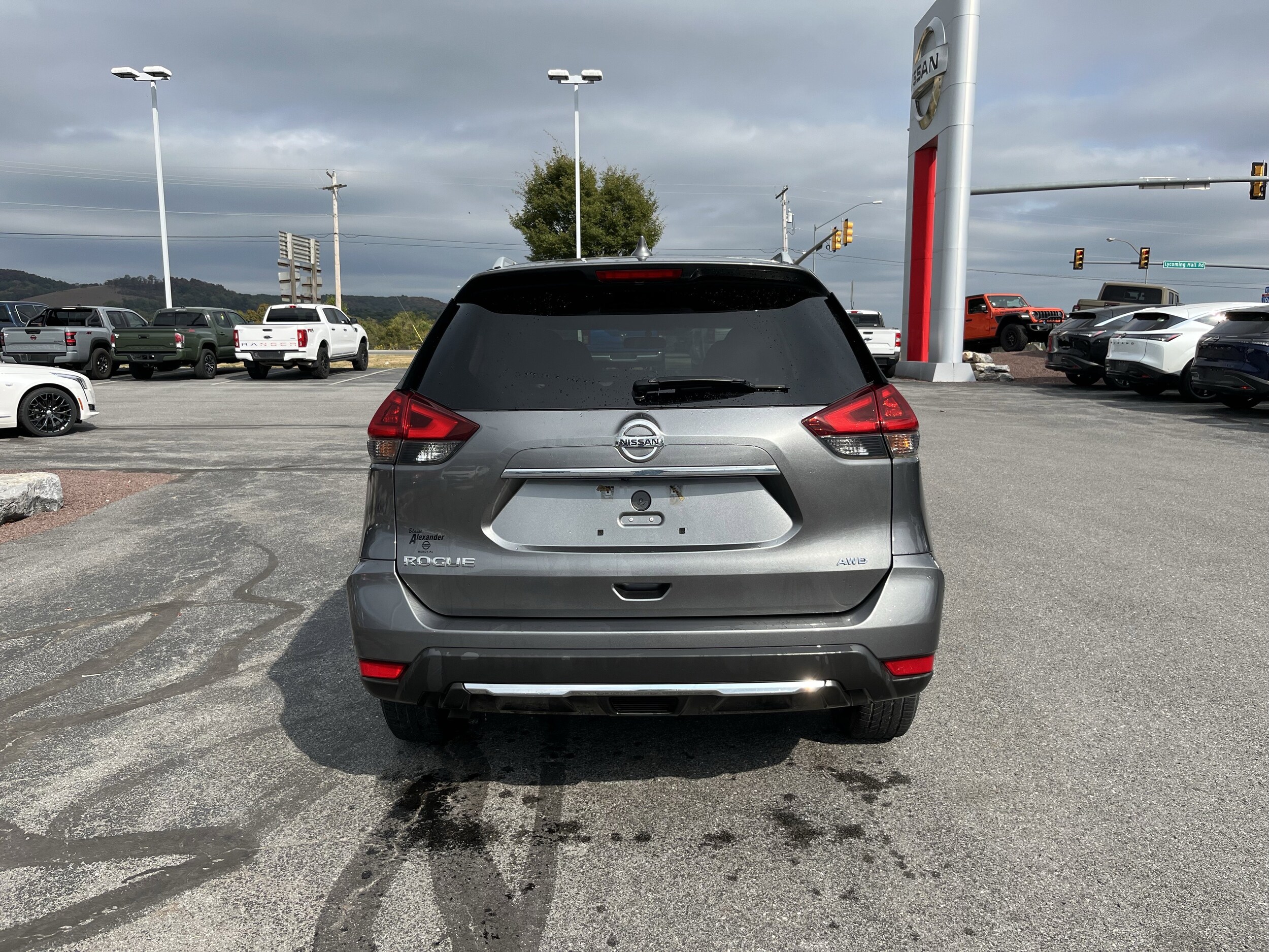 2018 Nissan Rogue AWD S photo 3