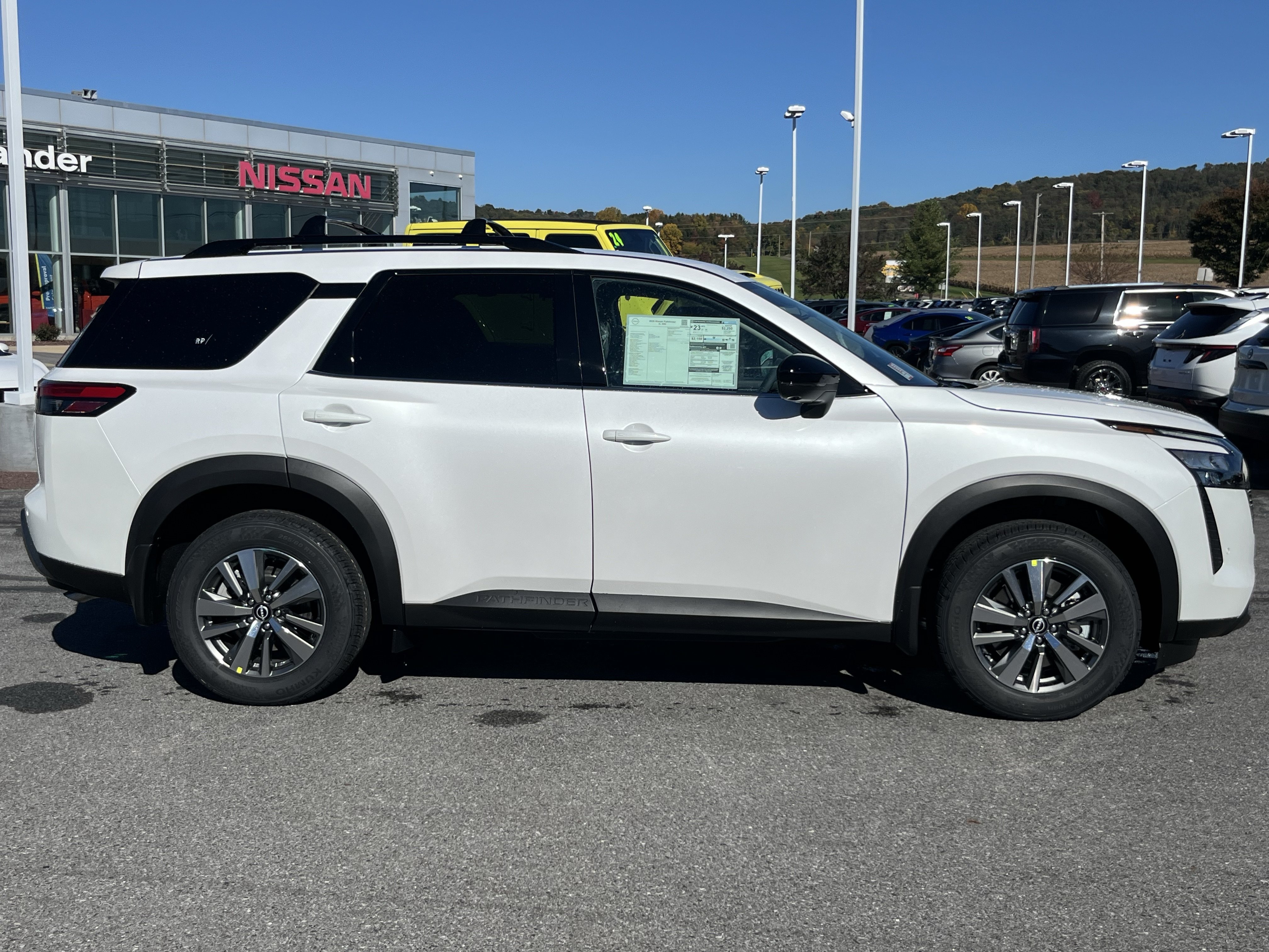 New 2026 Nissan Pathfinder SL SUV