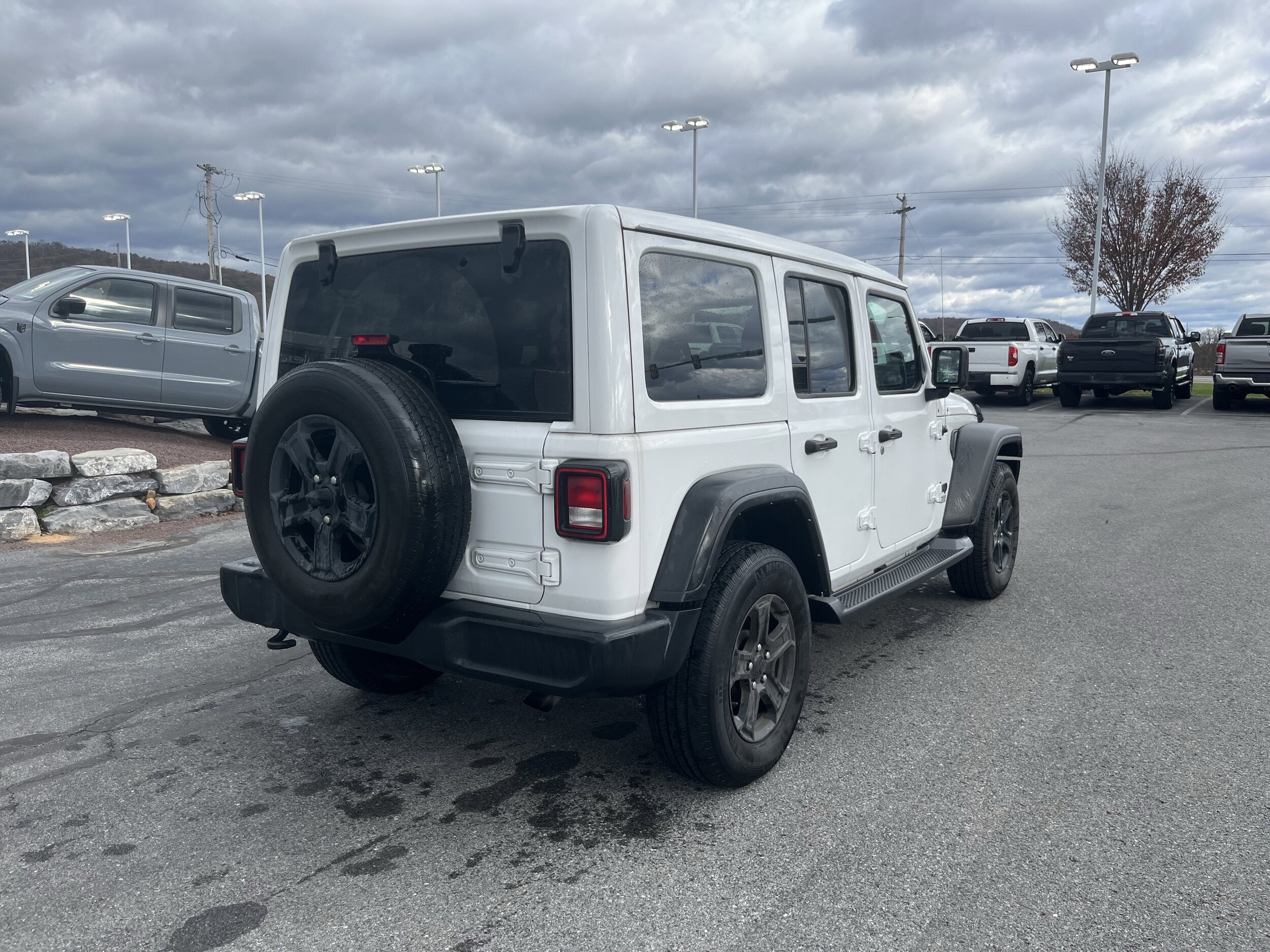 2021 Jeep Wrangler Unlimited Sport S photo 3