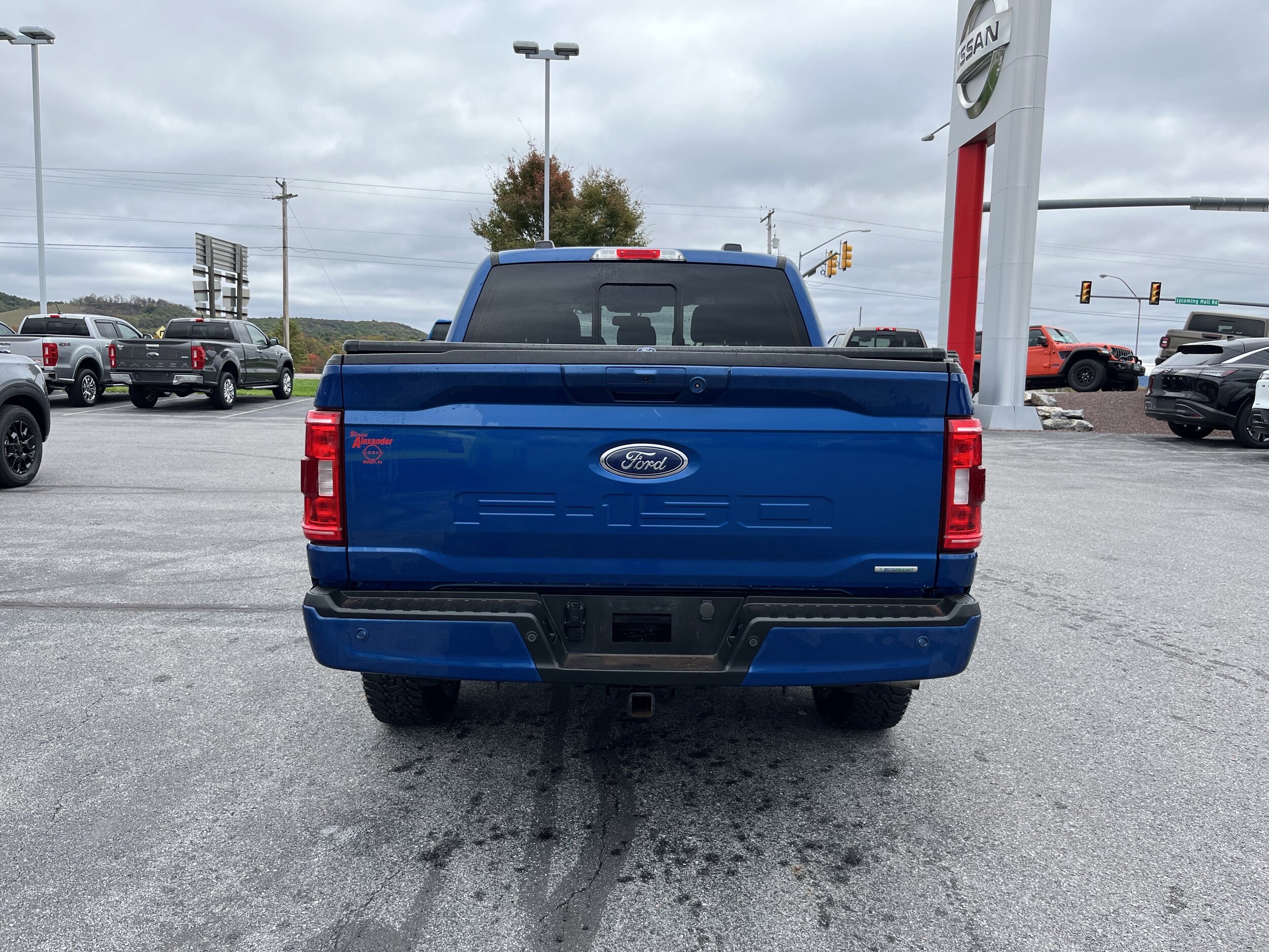 2023 Ford F-150 XLT photo 4