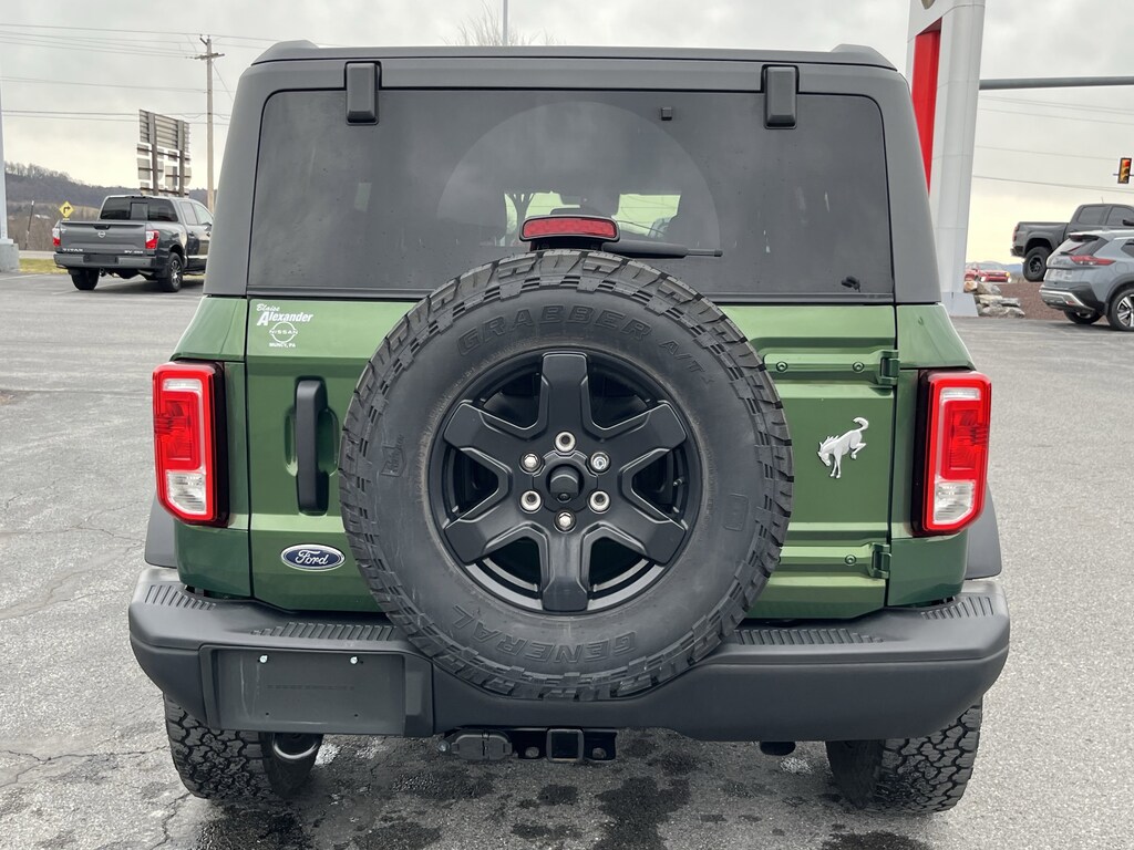 Used 2024 Ford Bronco Black Diamond SUV