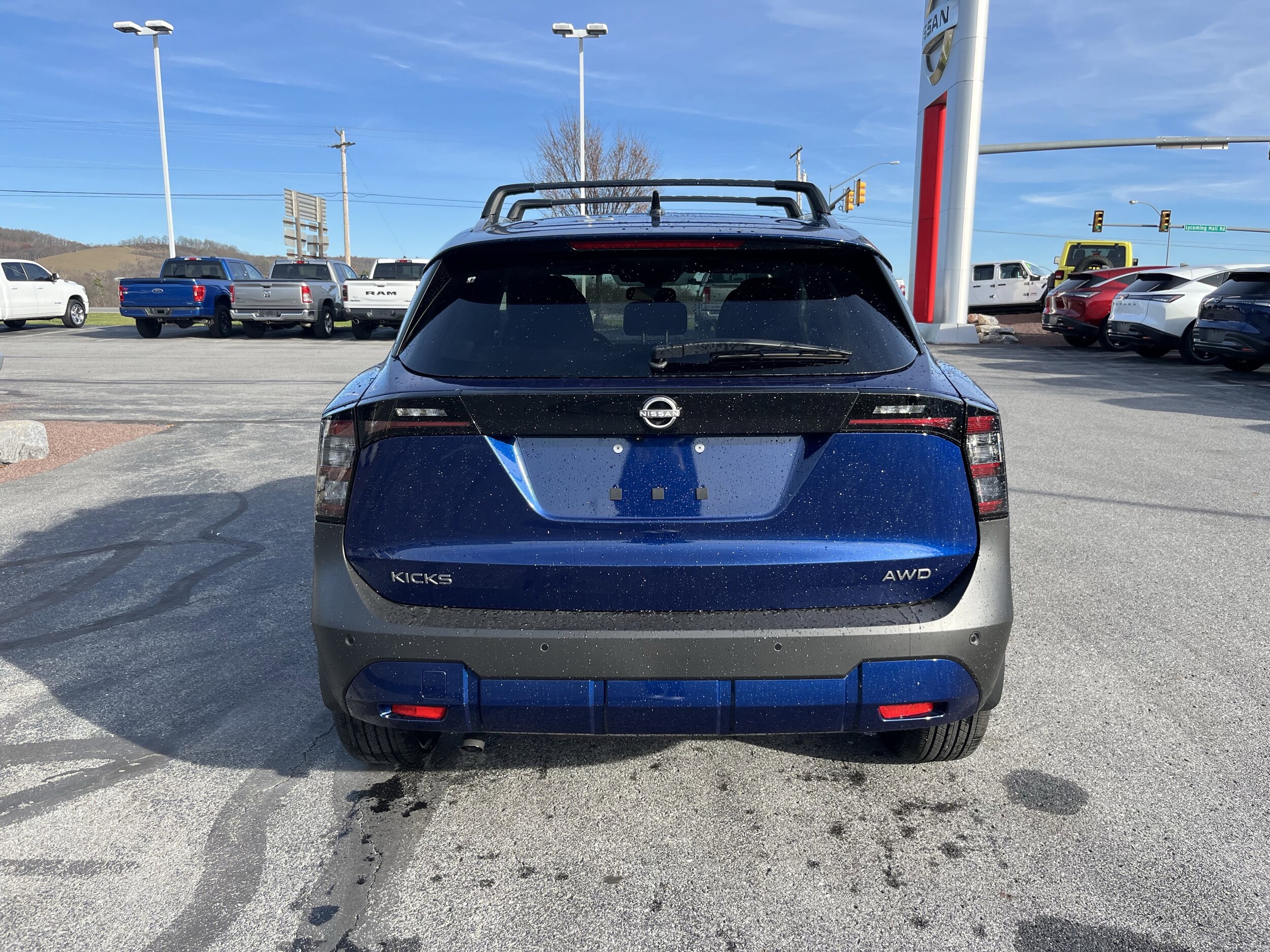 2026 Nissan Kicks SV photo 4