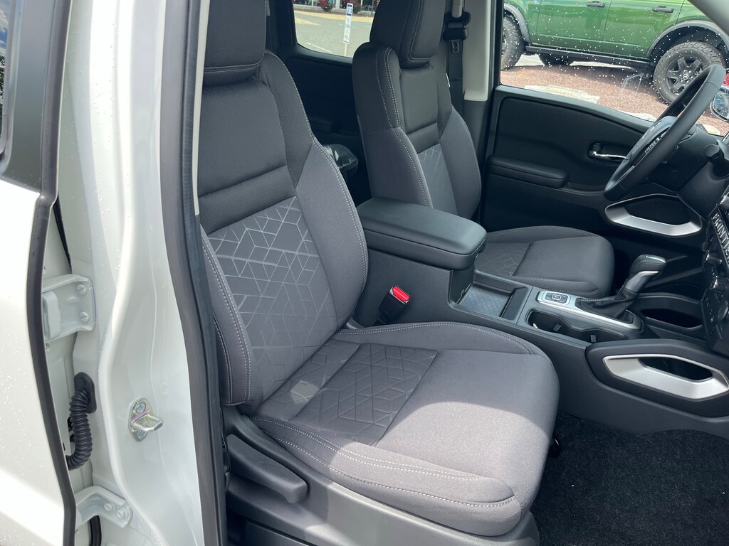 New 2026 Nissan Frontier SV Truck Crew Cab