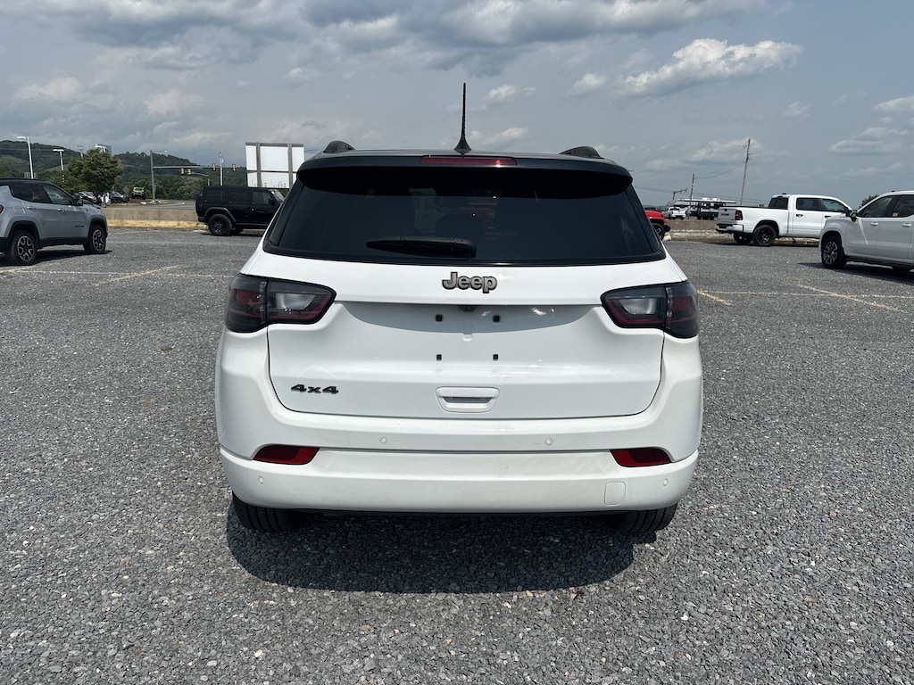 Used 2025 Jeep Compass Limited SUV