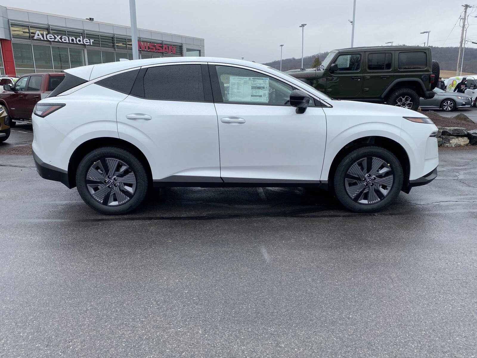 2025 Nissan Murano SL photo 2