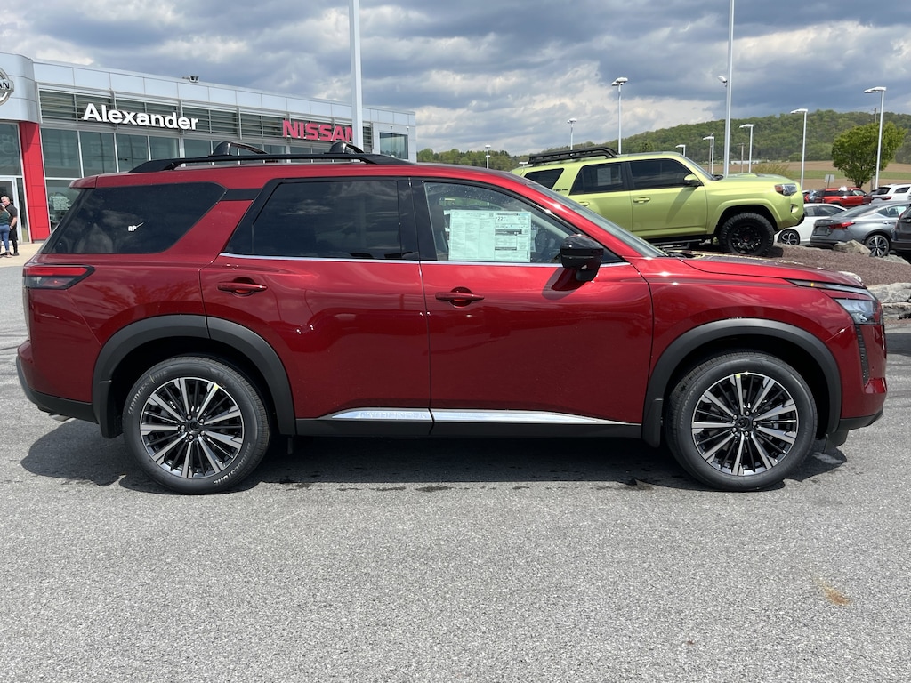 New 2026 Nissan Pathfinder Platinum SUV
