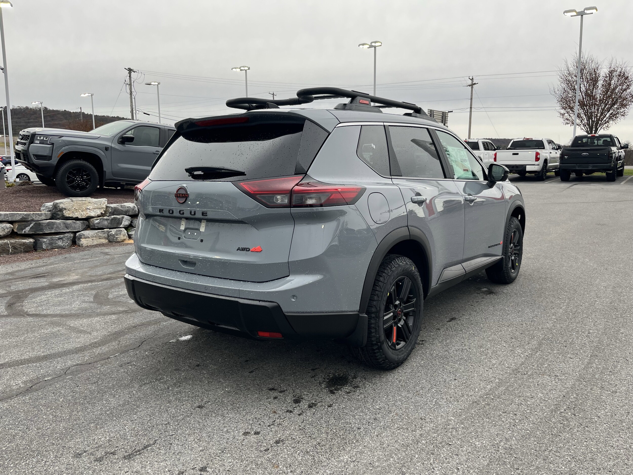 2026 Nissan Rogue SV photo 2