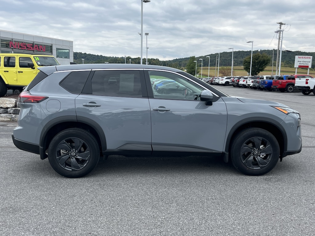 Used 2026 Nissan Rogue SV SUV