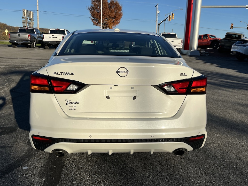 Used 2024 Nissan Altima 2.5 SL Sedan