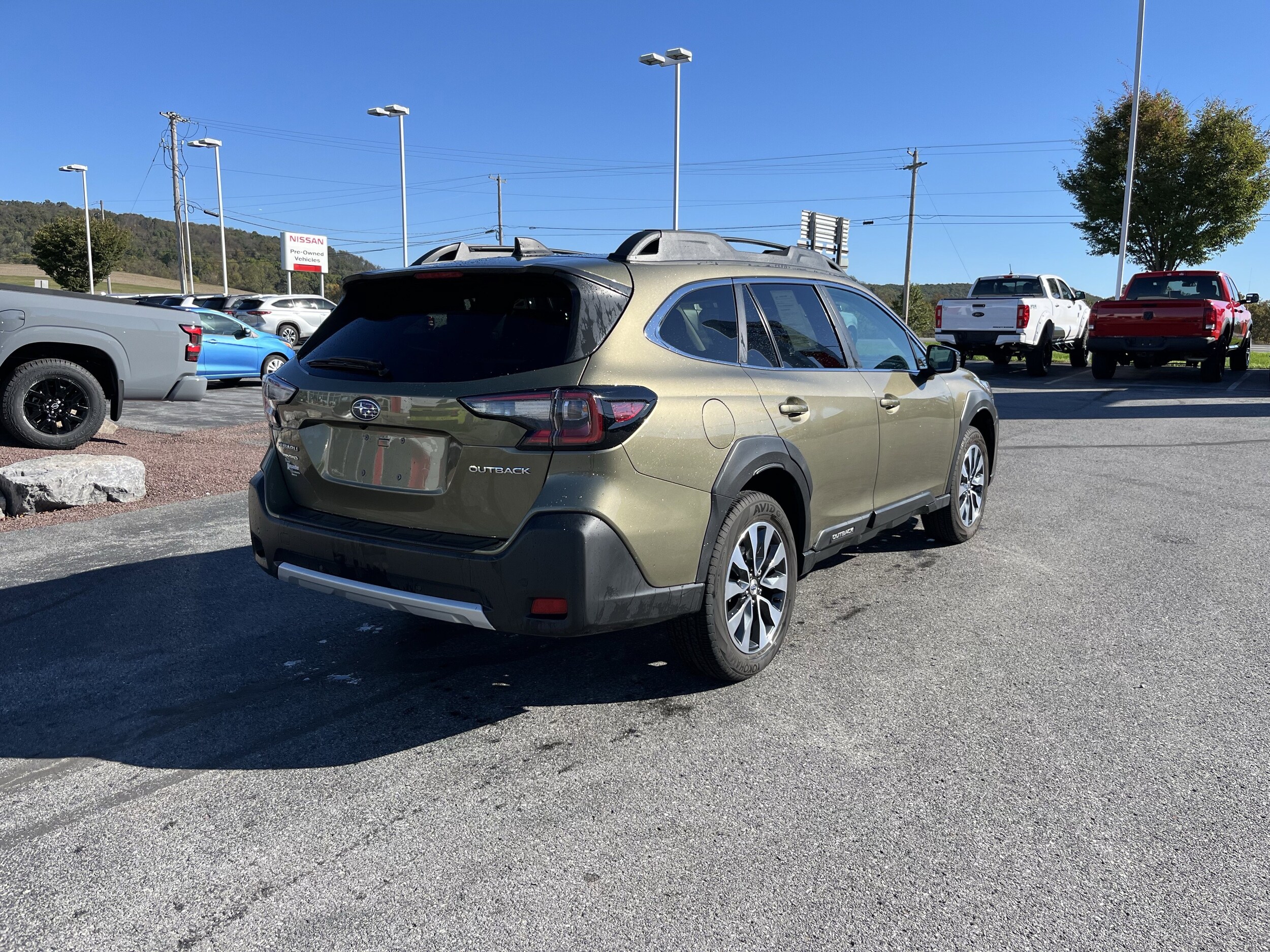 2023 Subaru Outback Limited photo 3