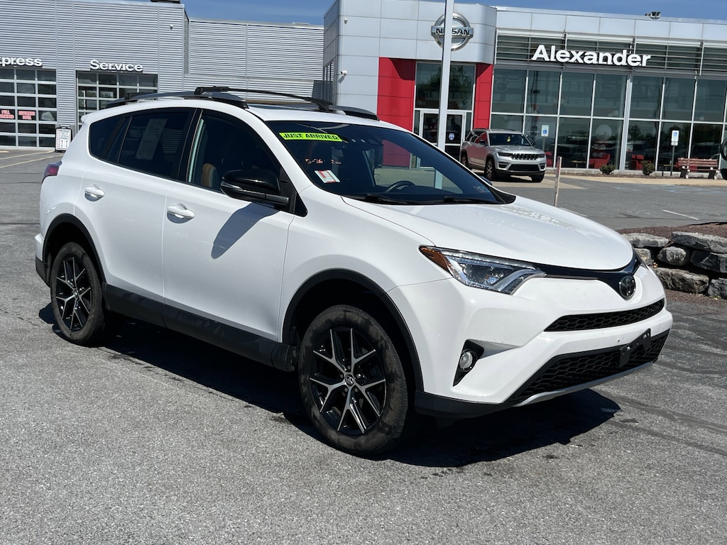 Used 2018 Toyota RAV4 SE SUV