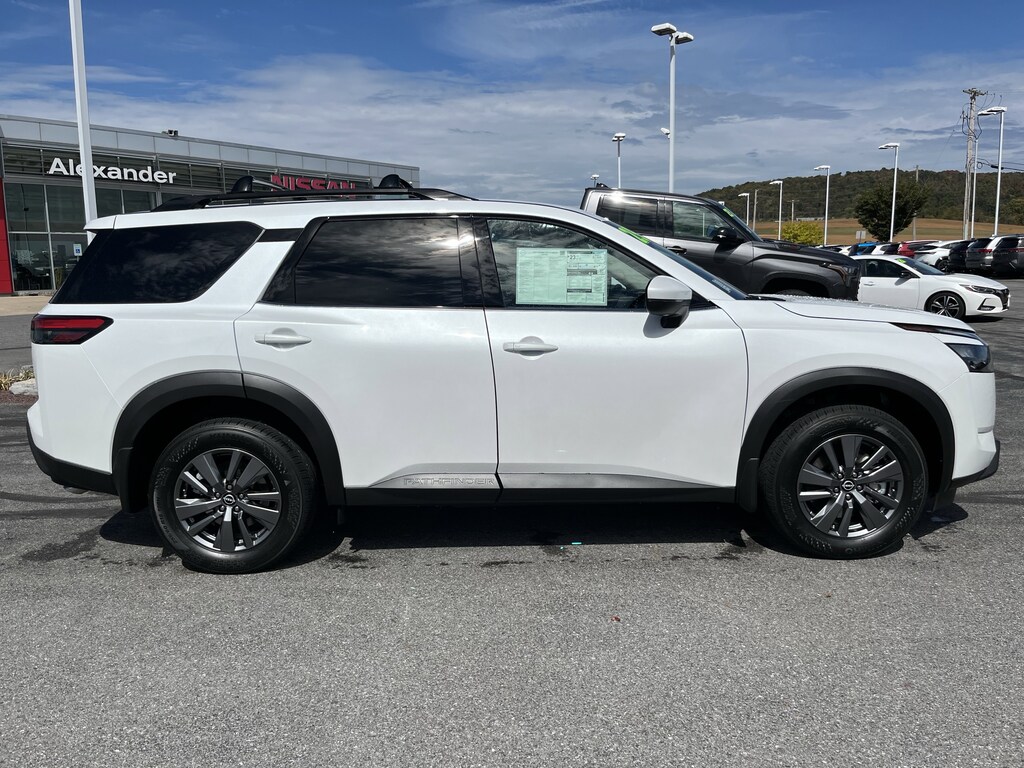 New 2025 Nissan Pathfinder SV SUV
