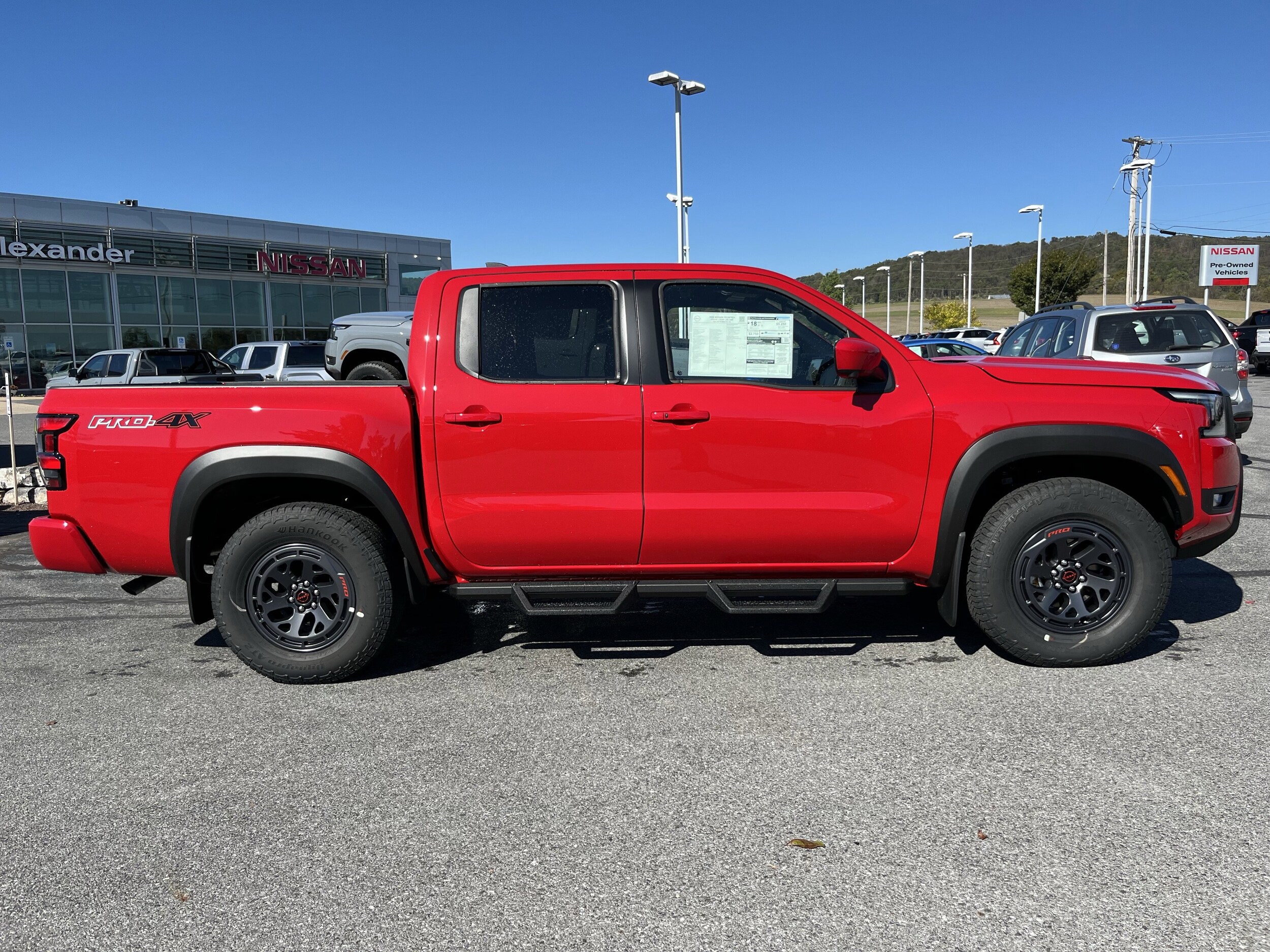 2026 Nissan Frontier PRO-4X photo 2