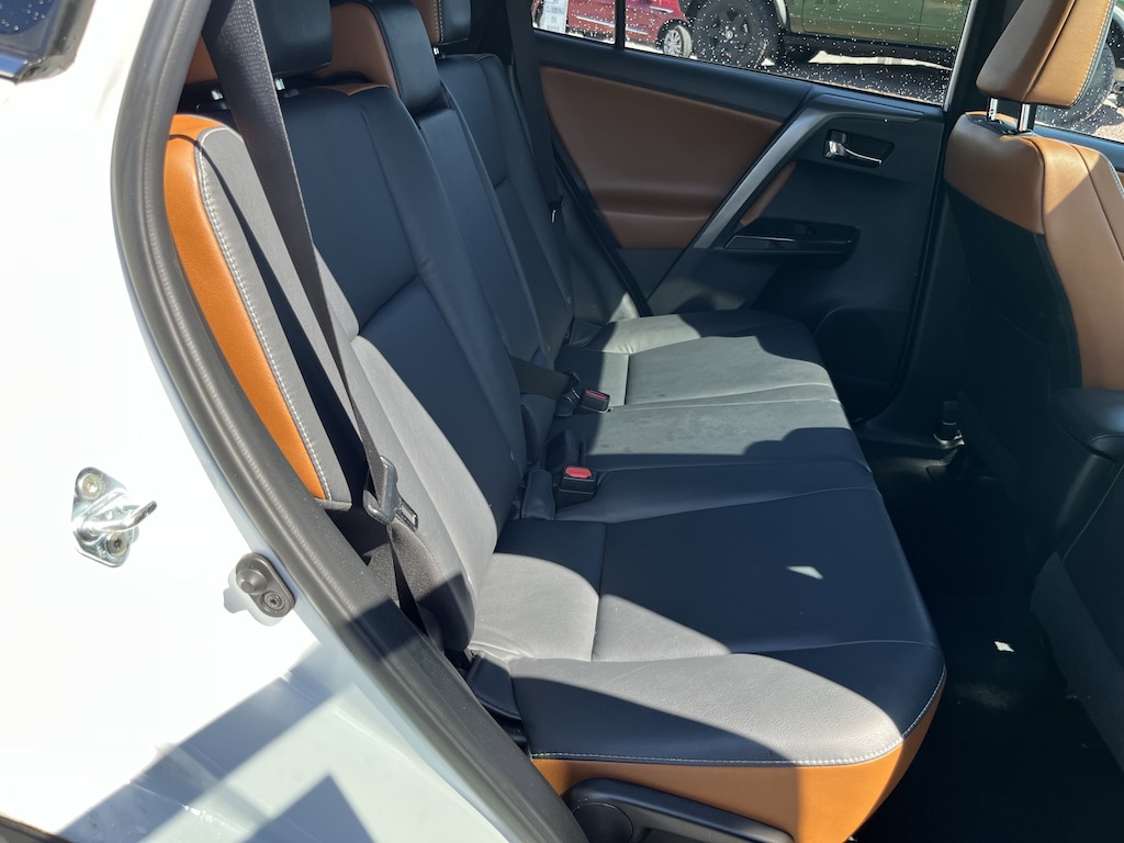 Used 2018 Toyota RAV4 SE SUV