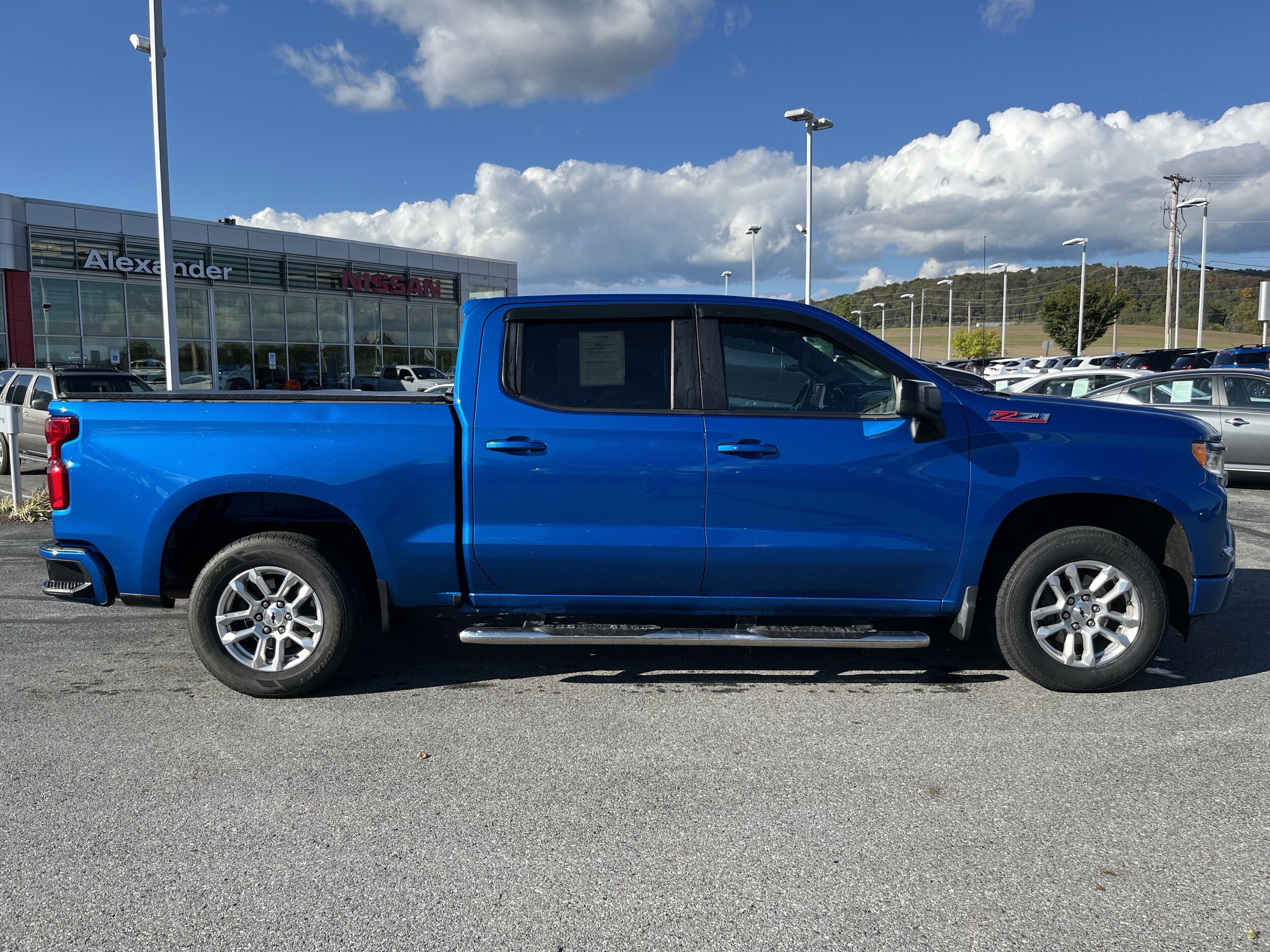 2022 Chevrolet Silverado 1500 RST photo 2