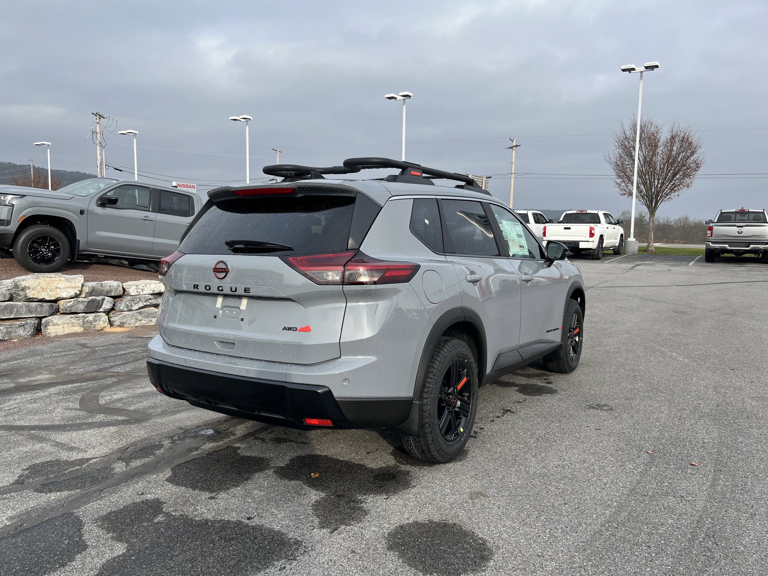 2026 Nissan Rogue SV photo 3