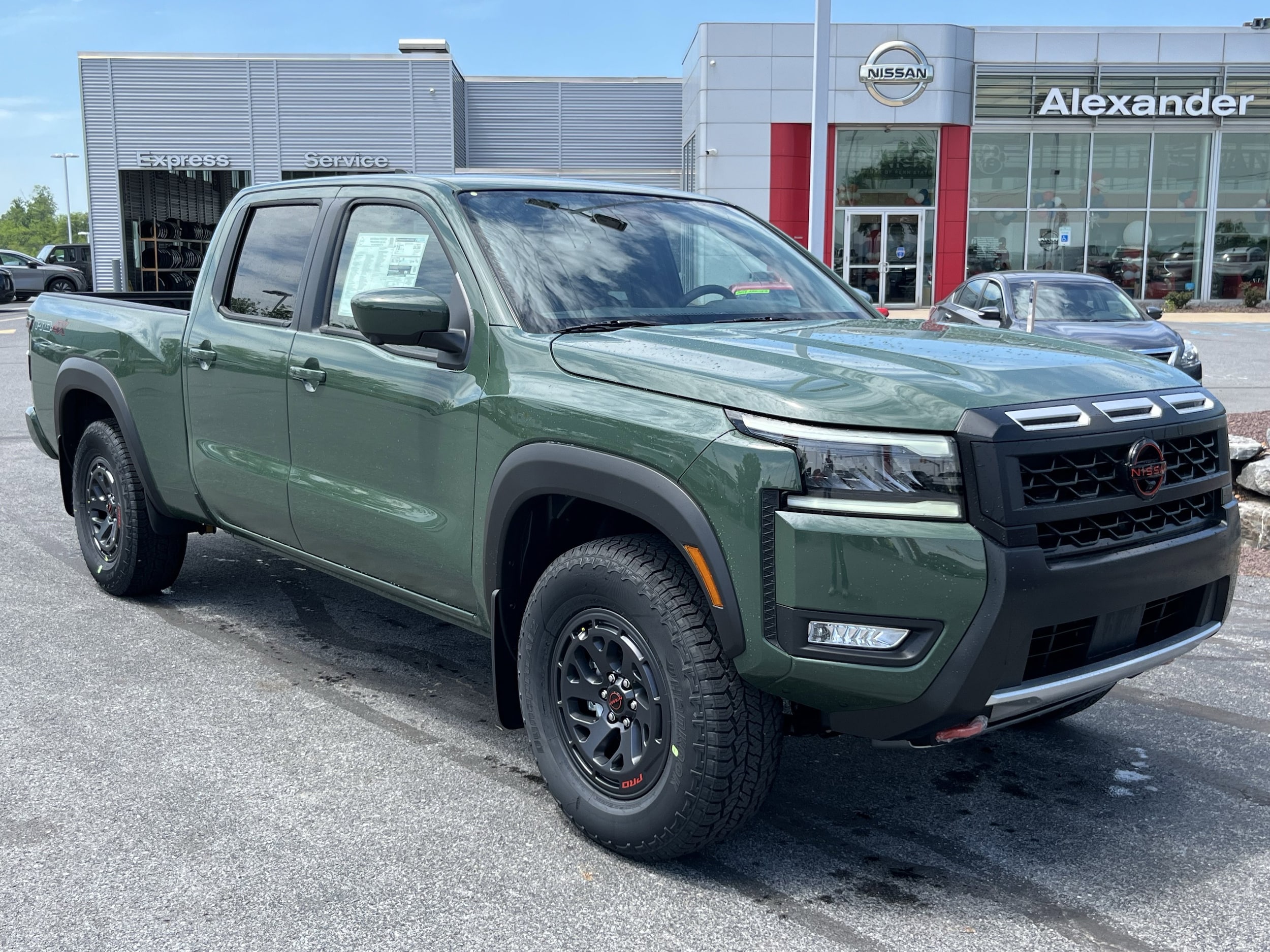 2026 Nissan Frontier PRO-4X Crew Cab 4X4 LWB's photo