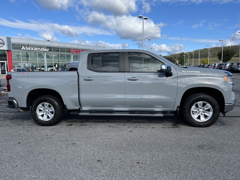 Used 2024 Chevrolet Silverado 1500 LT w/1LT Truck Crew Cab