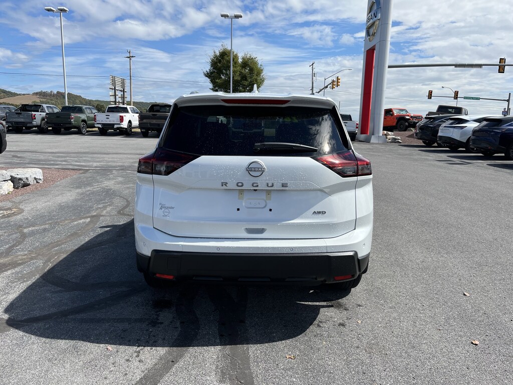 New 2026 Nissan Rogue SV SUV