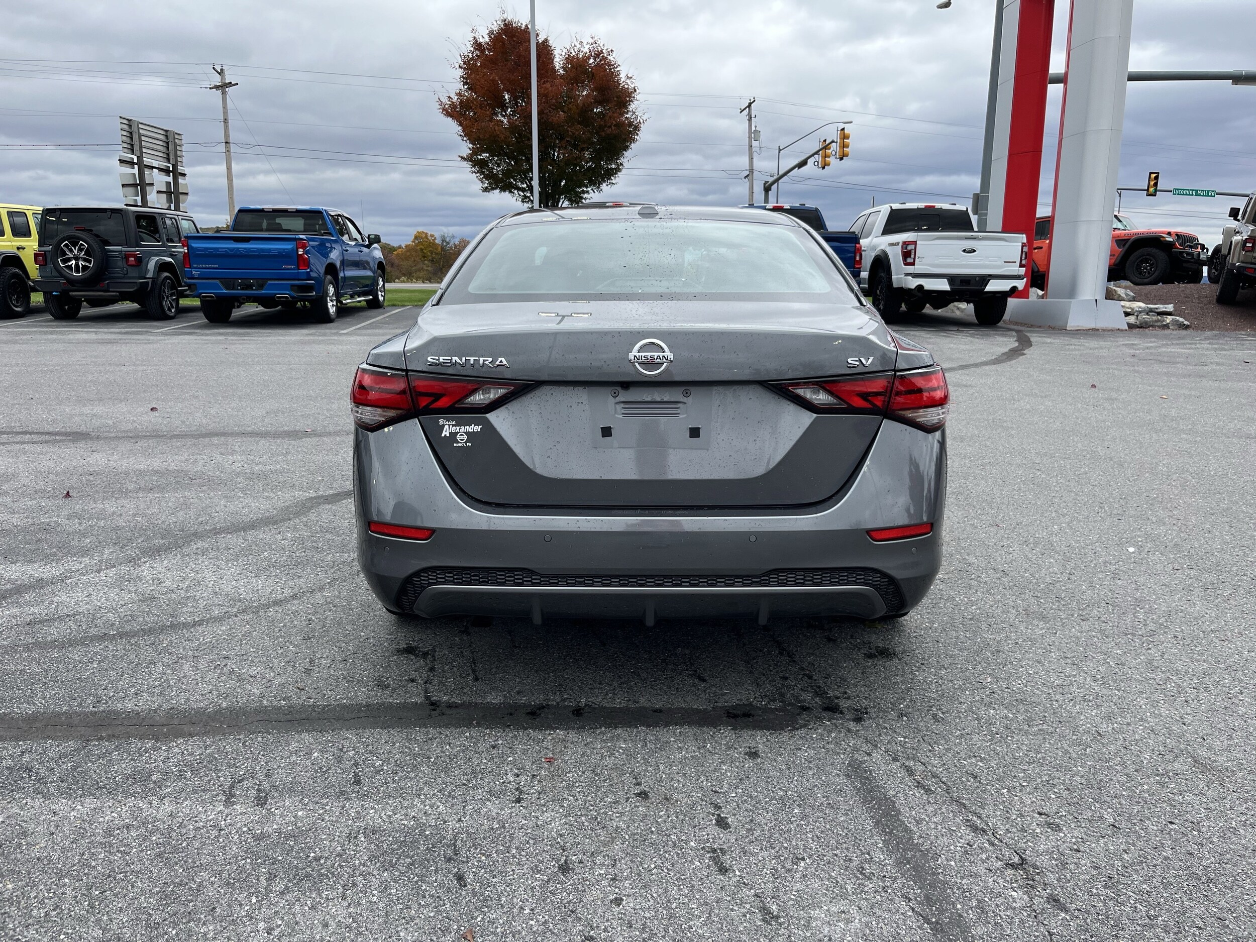 2022 Nissan Sentra SV photo 4