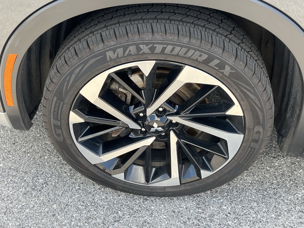 Used 2024 Mitsubishi Outlander SE Black Edition SUV