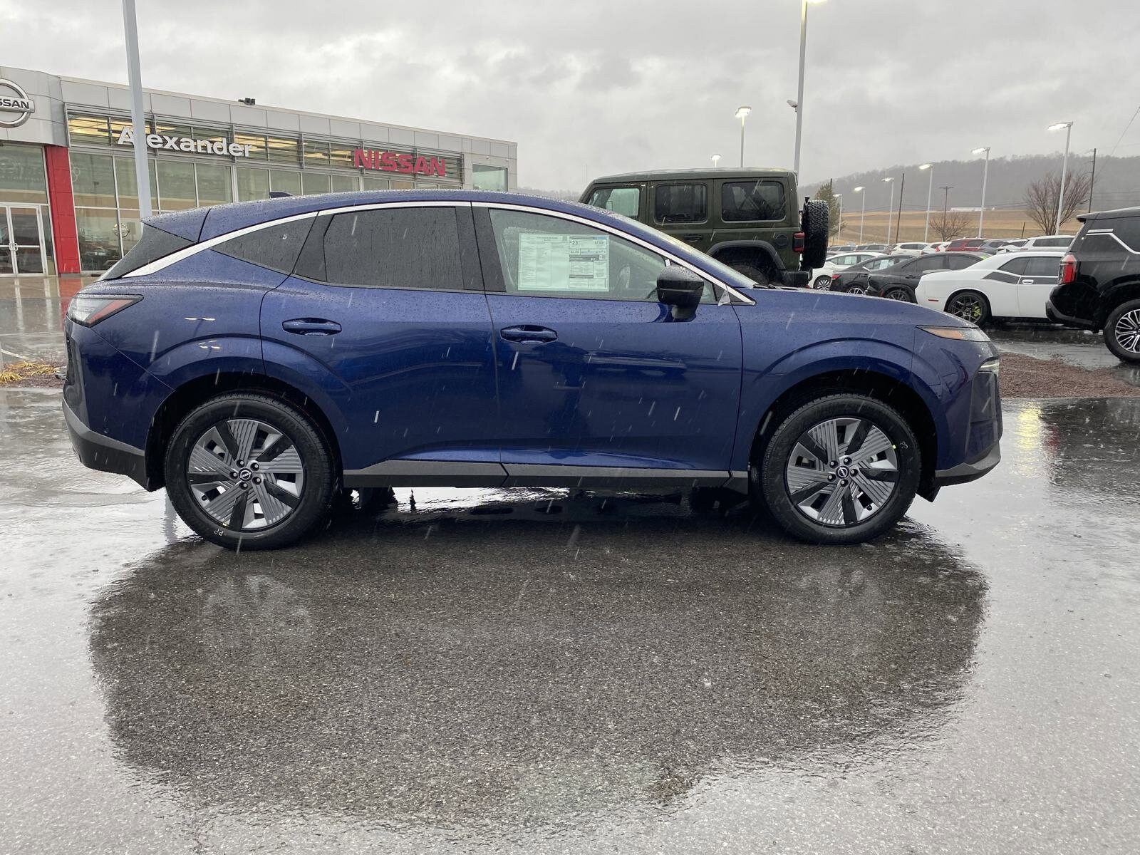 2025 Nissan Murano SL photo 2