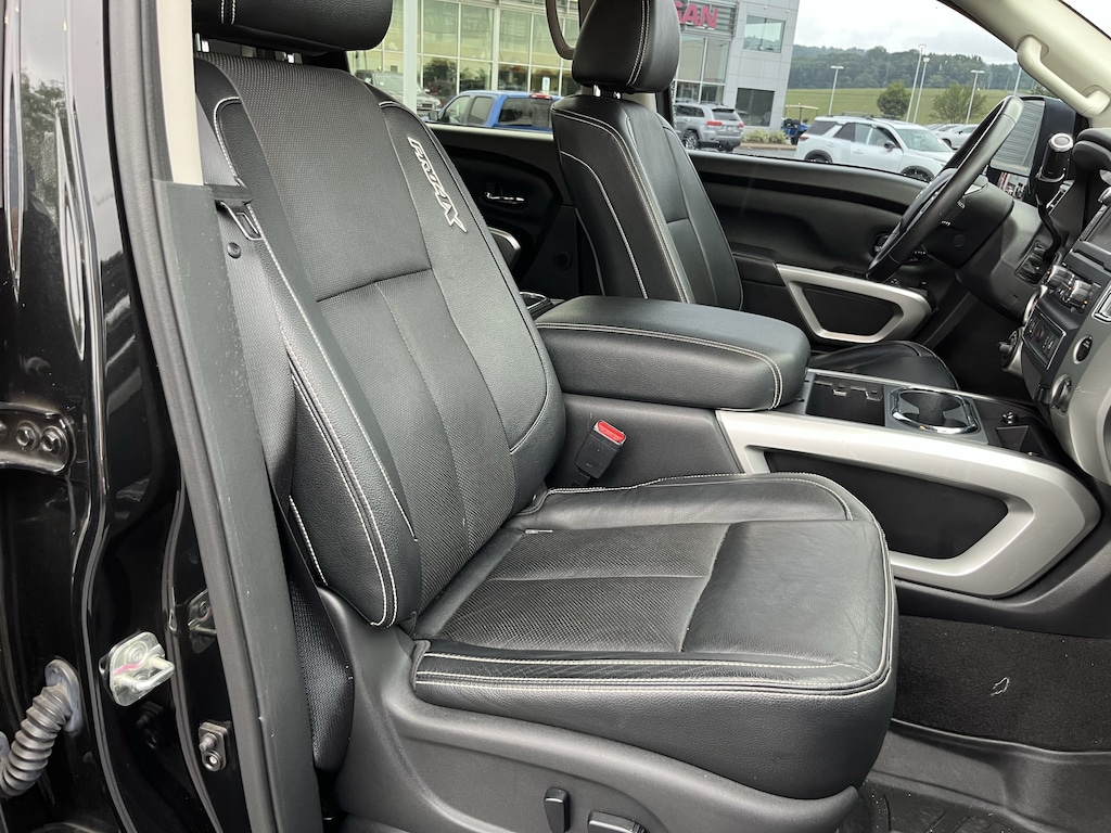 Used 2019 Nissan Titan PRO-4X Truck Crew Cab