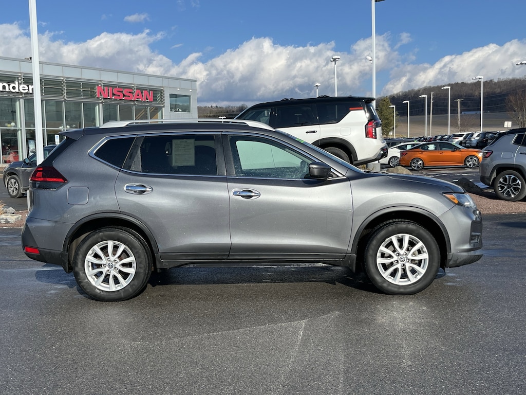 Used 2018 Nissan Rogue SV SUV