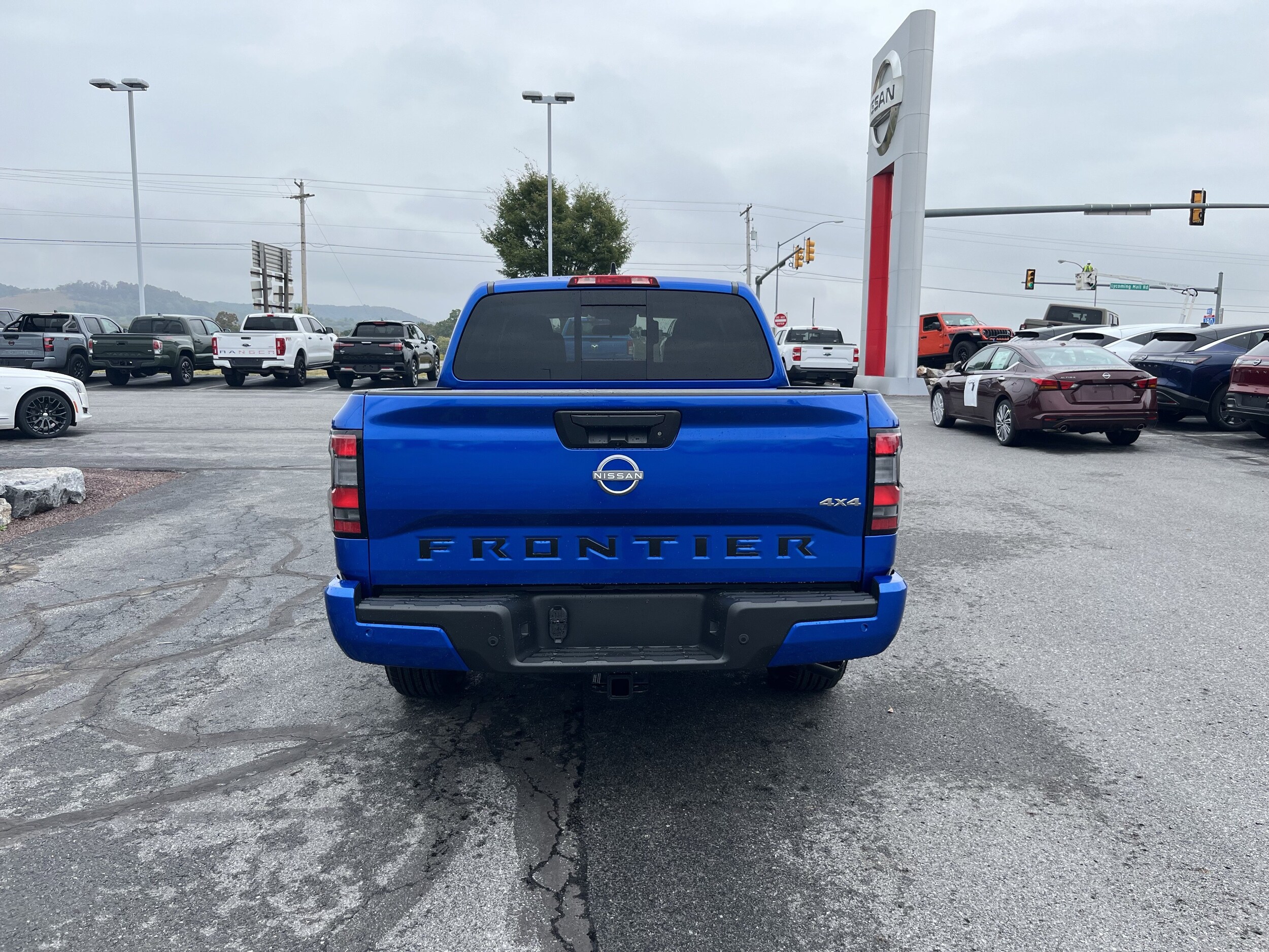 2026 Nissan Frontier SV photo 3